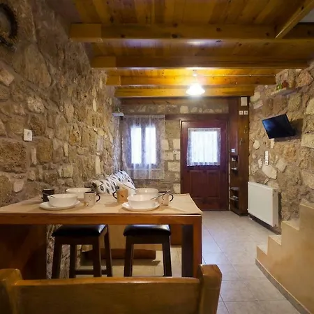 Dimitra's House In Old Town *