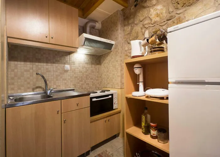 Apartment Dimitra's House In Old Town