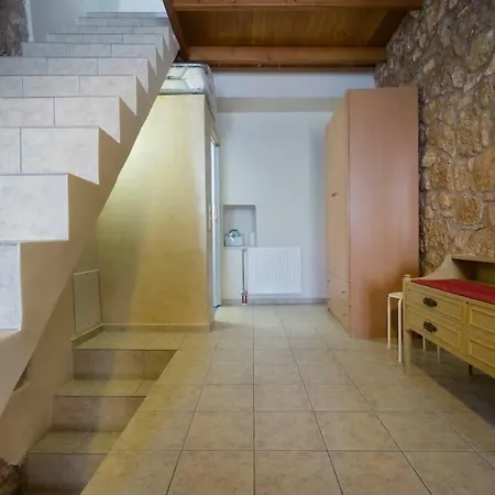 Apartment Dimitra's House In Old Town
