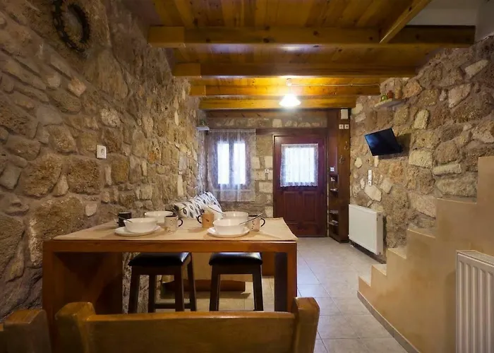 Dimitra's House In Old Town *